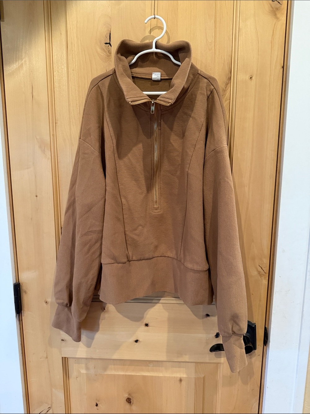Anrabess Half-Zip Turtleneck Pullover Sweater in Camel. Size: M